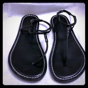 Bernardo black Lilly sandals